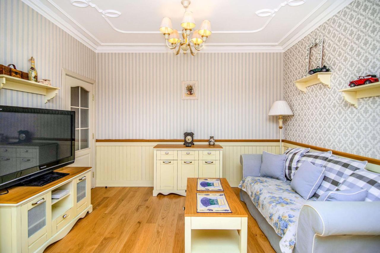 Appartement Central Shabby Chic Flat Close To Paid Parking à Varna Extérieur photo